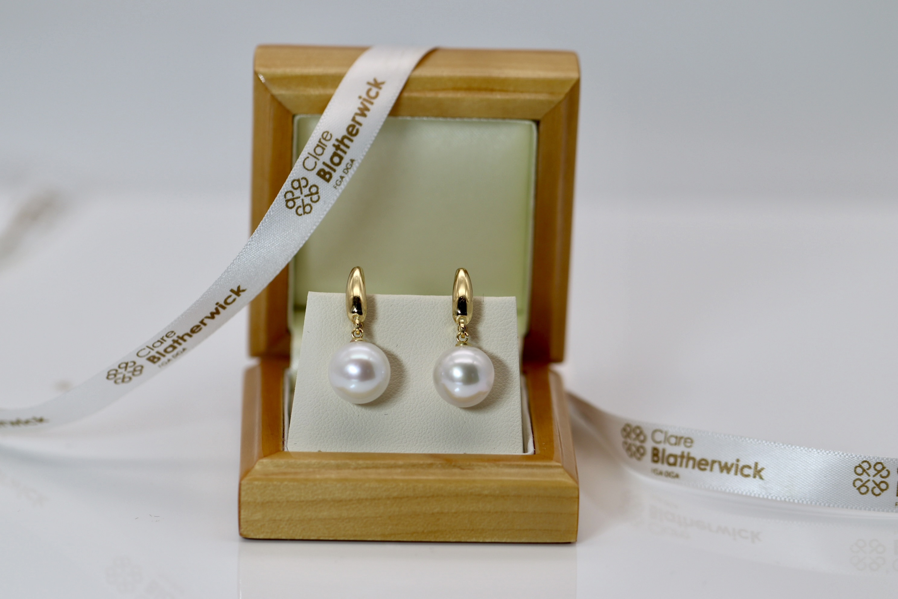 An Elegant Pair of Freshwater Cultured Pearl Drop Earrings